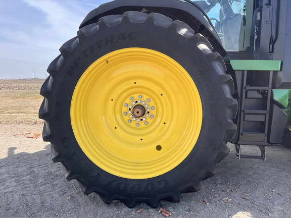 2025 John Deere 8R 410 - Photo15