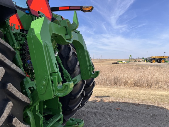 2025 John Deere 8R 410 - Photo32
