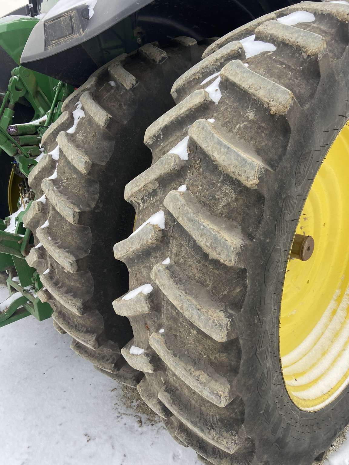  2022 John Deere 8R 370 at Heritage Tractor in Lacon, IL