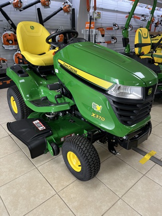 2025 John Deere X370