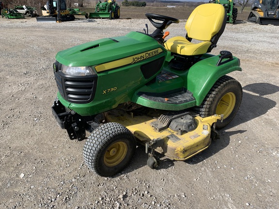 Photo of 2018 John Deere X730