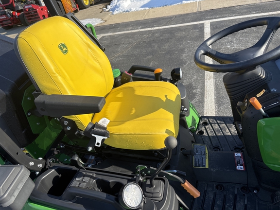 New In-Stock 2024 John Deere 1025R Compact Utility Tractors at Koenig Equipment in Oxford, OH - Photo3