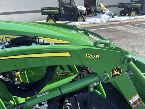 New In-Stock 2024 John Deere 1025R Compact Utility Tractors at Koenig Equipment in Oxford, OH - Photo9