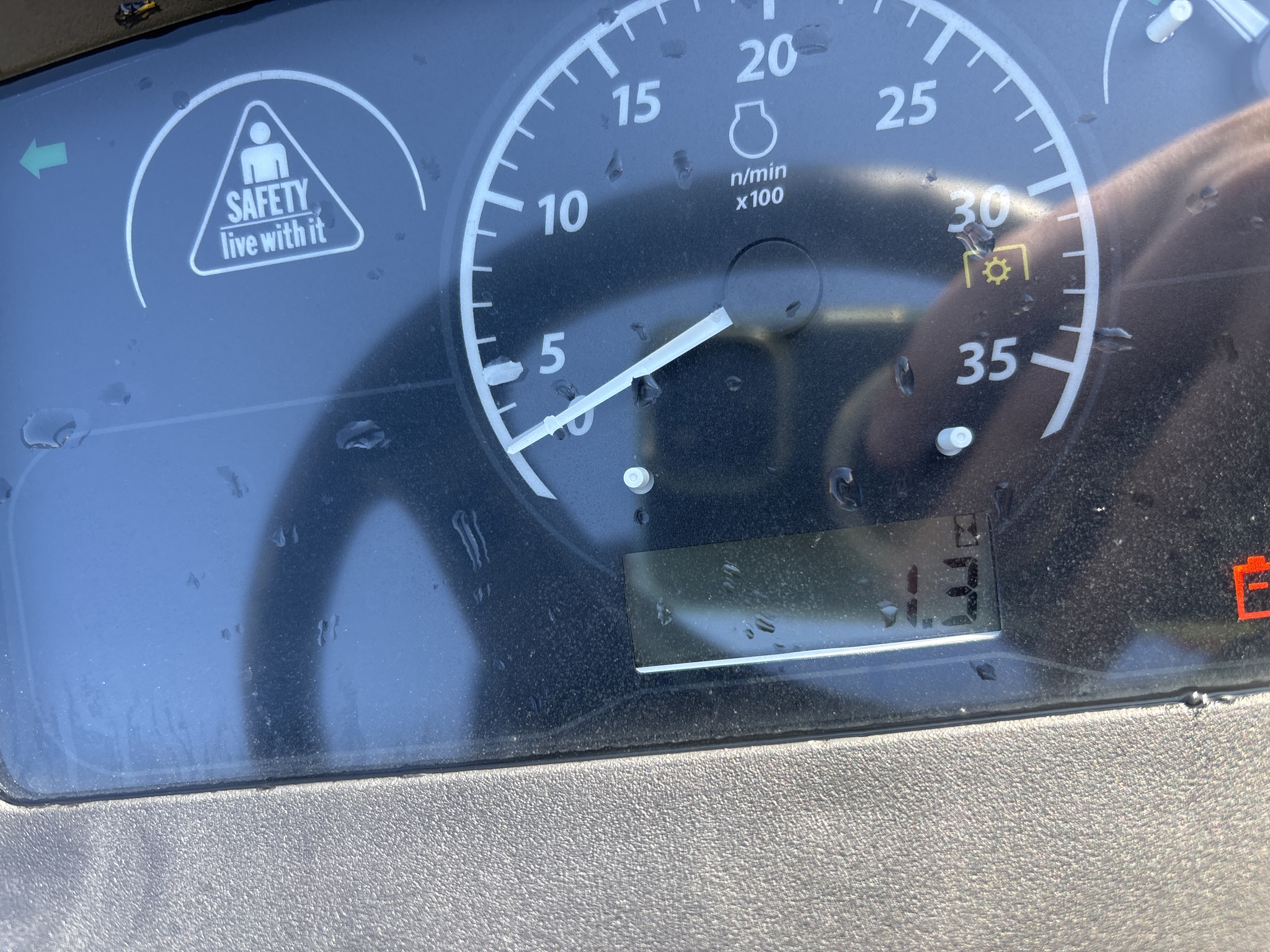 New In-Stock 2024 John Deere 2025R Compact Utility Tractors at Koenig Equipment in Oxford, OH - PhotoXL5