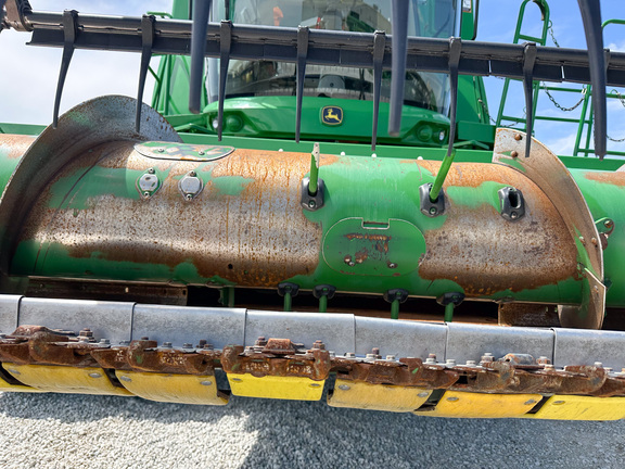 2011 John-Deere 635F