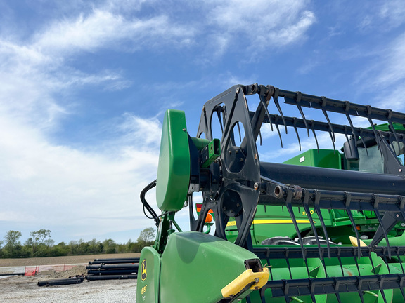 2011 John-Deere 635F