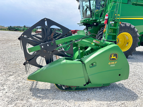 2011 John-Deere 635F