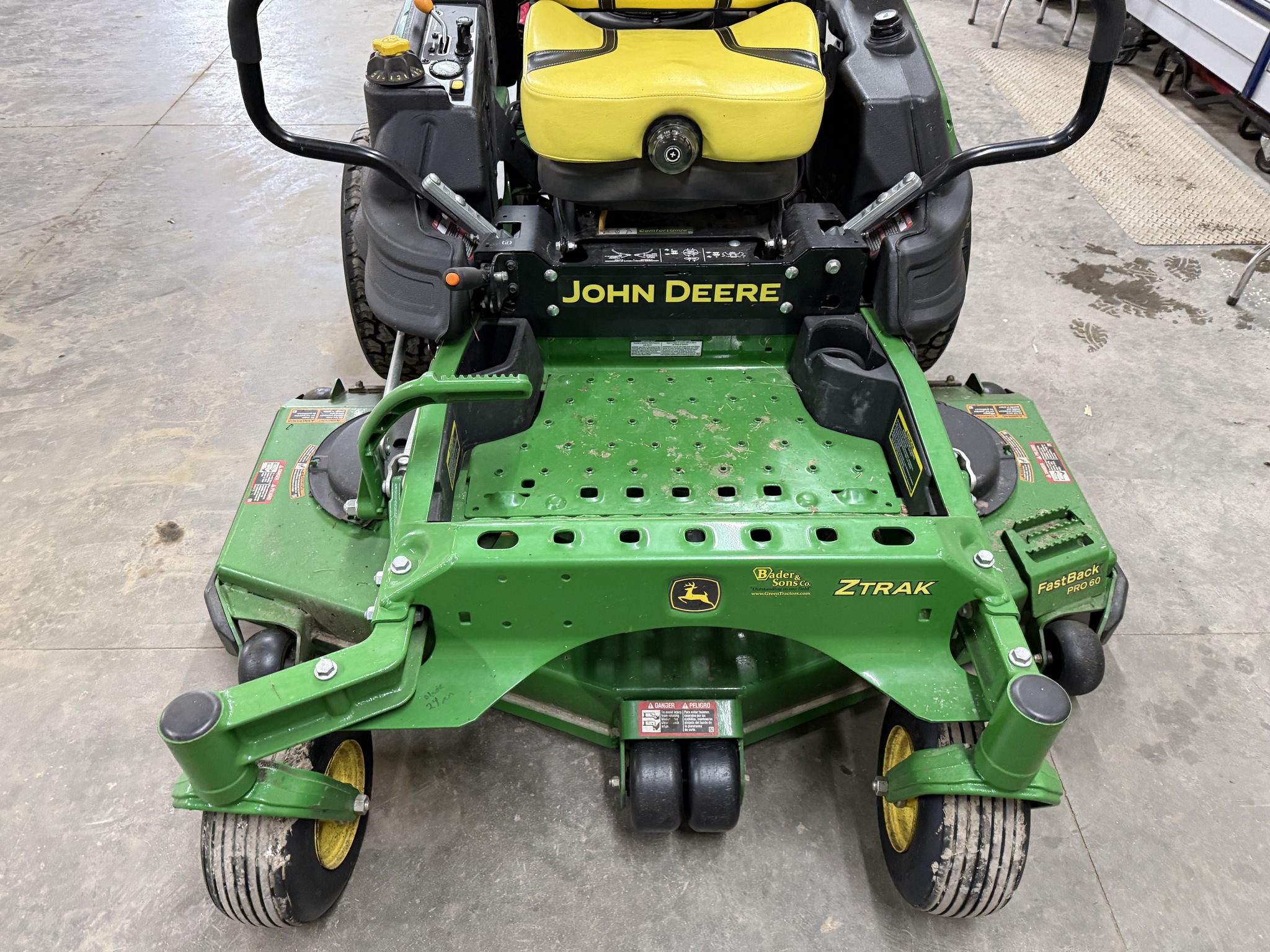 2020 John Deere Z930M Image 2