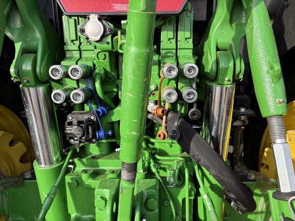 Used 2024 John Deere 6195M Row Crop Tractors at Horizon Ag & Turf in Wetaskiwin, AB - Photo17