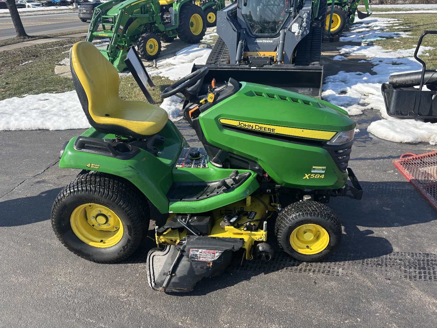 Used 2018 John Deere X584 Lawn & Garden Tractors at Koenig Equipment in Lebanon, OH - PhotoXL3