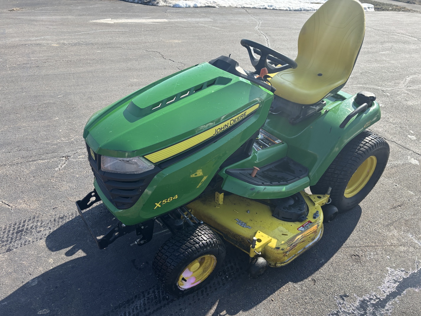 Used 2018 John Deere X584 Lawn & Garden Tractors at Koenig Equipment in Lebanon, OH - PhotoXL0