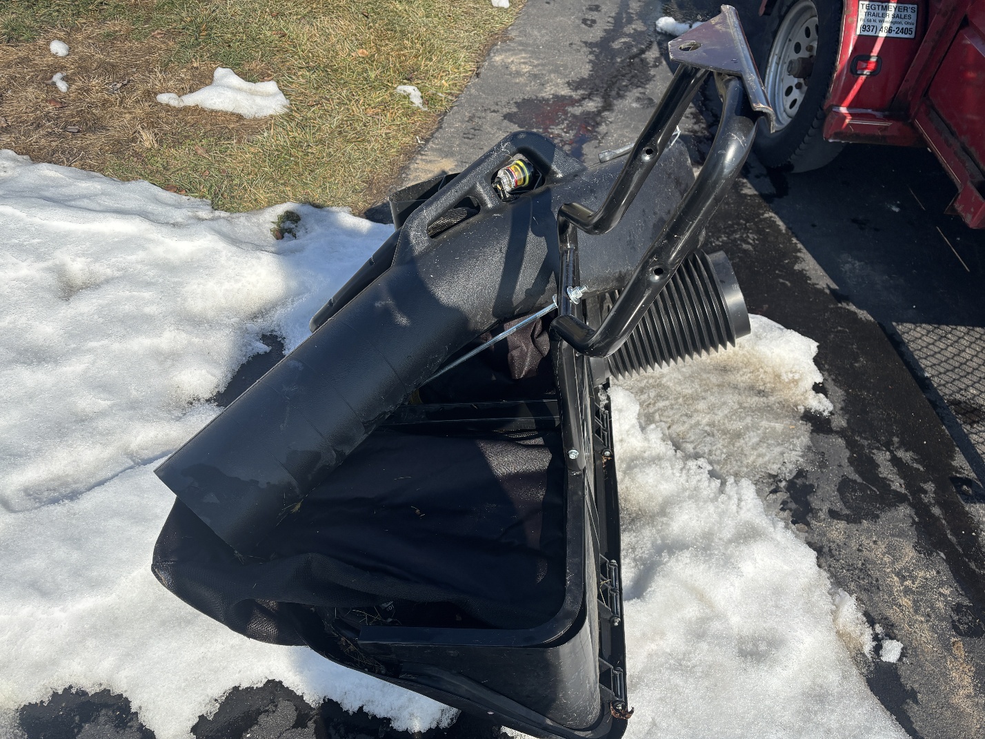 Used 2018 John Deere X584 Lawn & Garden Tractors at Koenig Equipment in Lebanon, OH - PhotoXL15