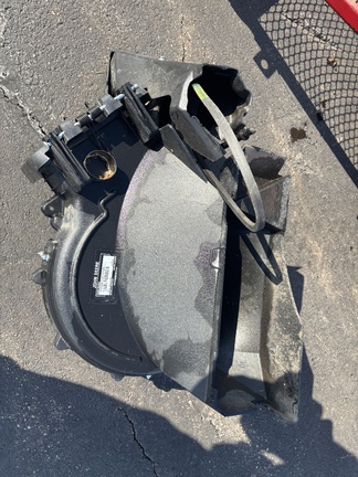 Used 2018 John Deere X584 Lawn & Garden Tractors at Koenig Equipment in Lebanon, OH - Photo17