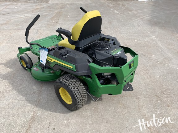 Photo of 2025 John Deere Z320R