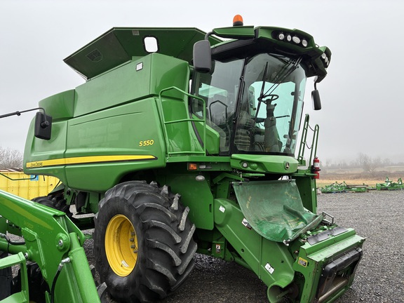2012 John Deere S550 thumbnail 3