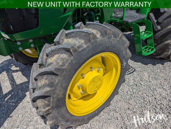 Photo of 2025 John Deere 5060E