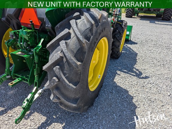 Photo of 2025 John Deere 5060E