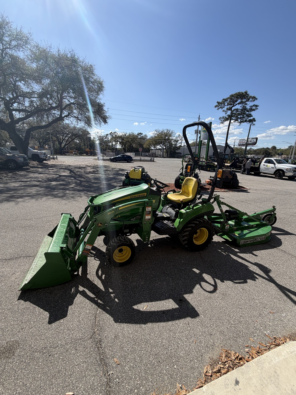 2020 John Deere 1023E Image 3