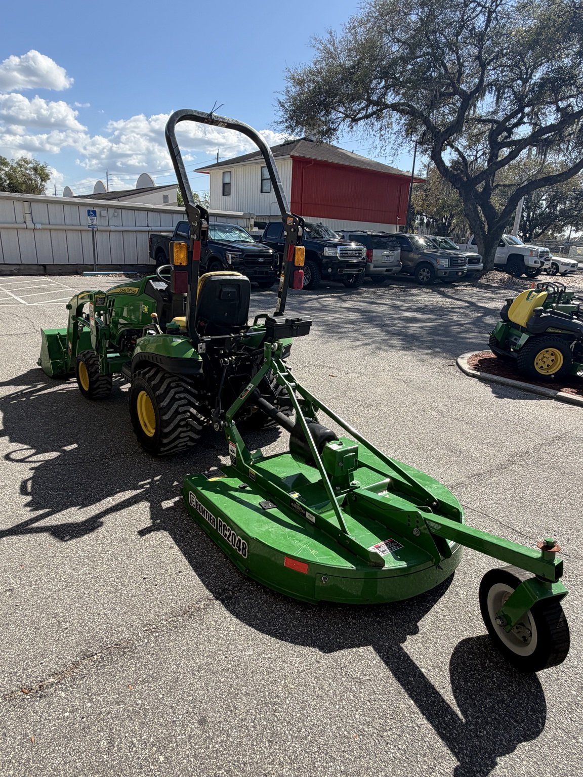 2020 John Deere 1023E Image 4