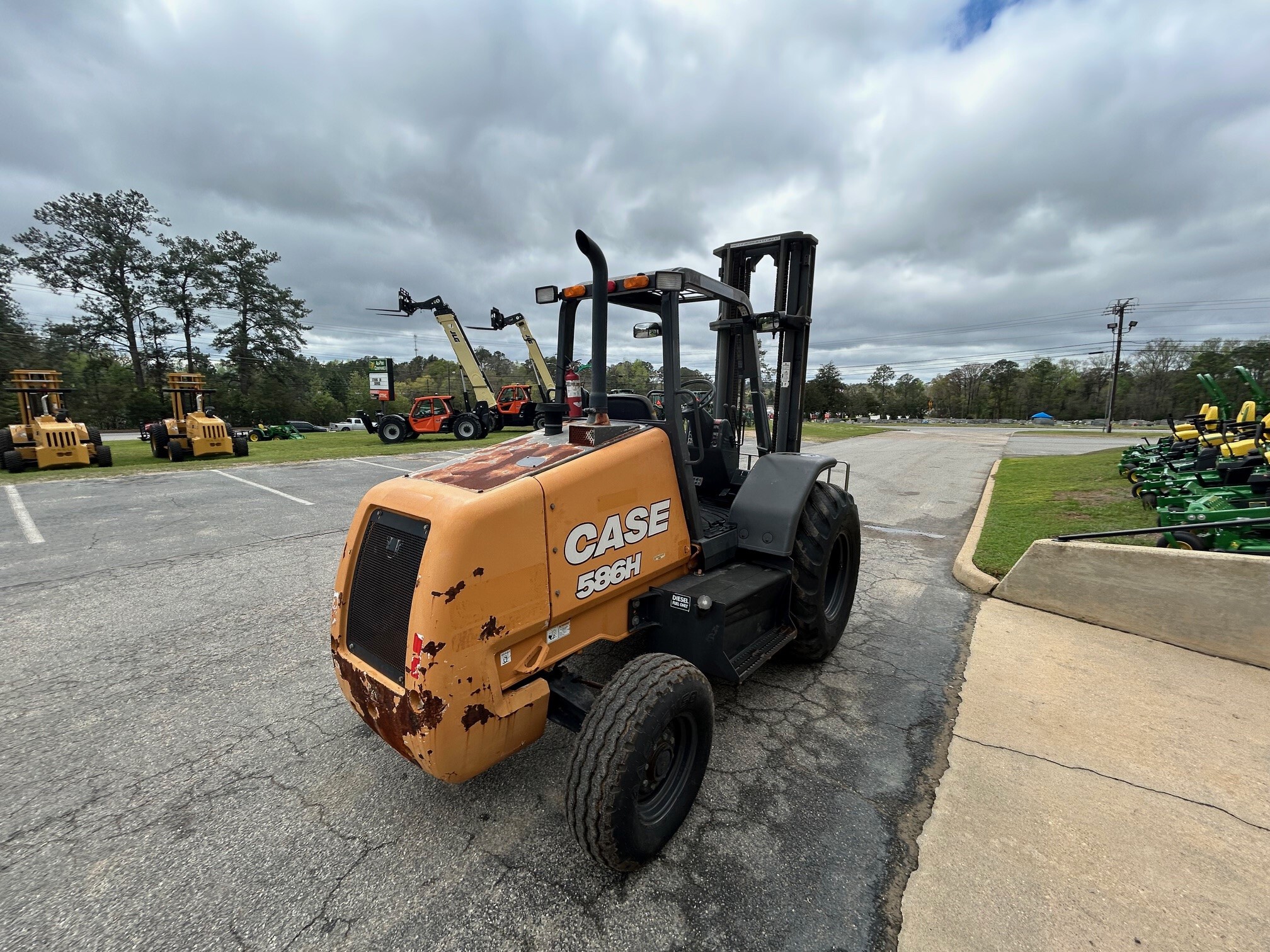 2018 Case 586H Image 3