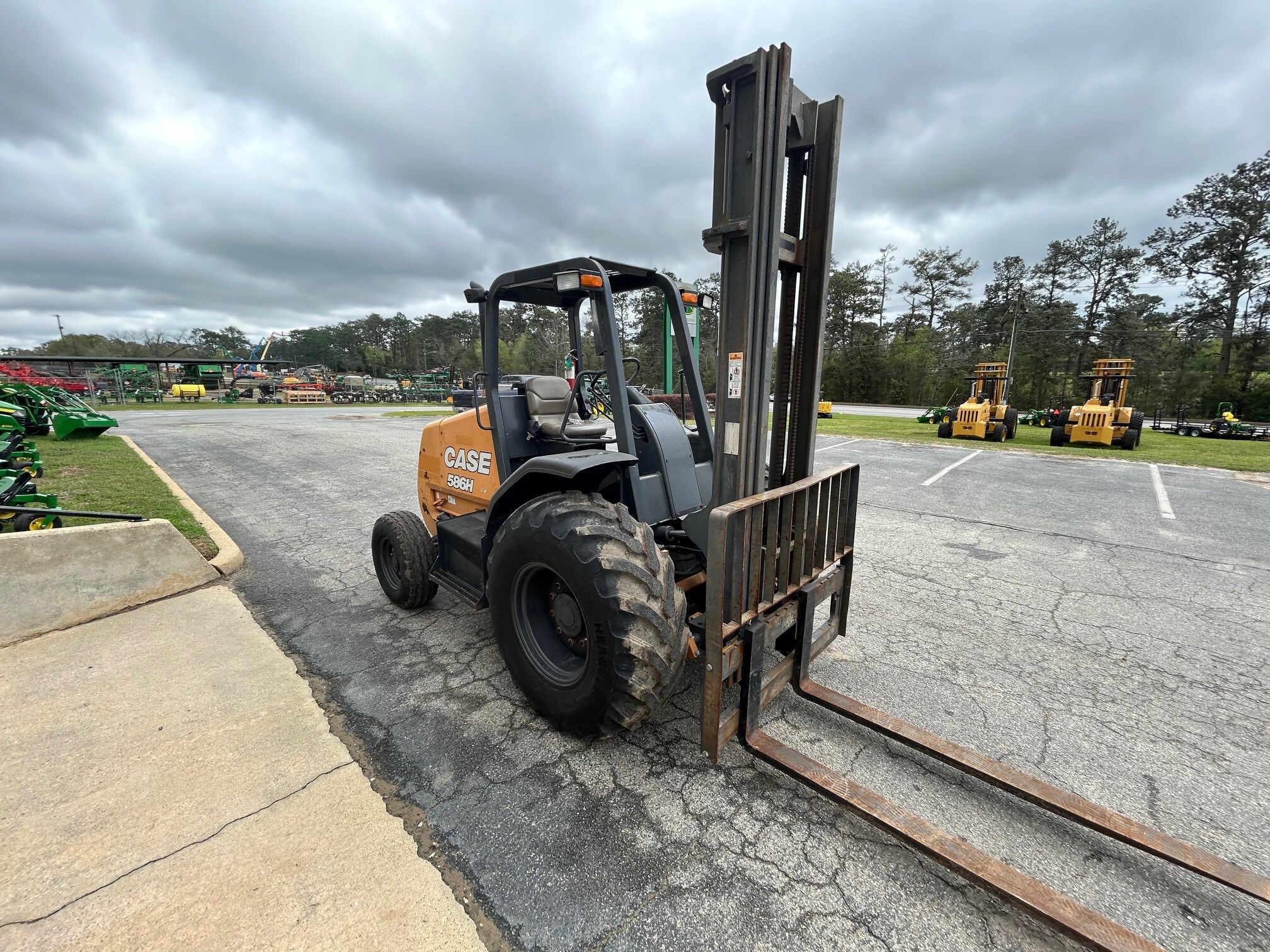2018 Case 586H Image 4