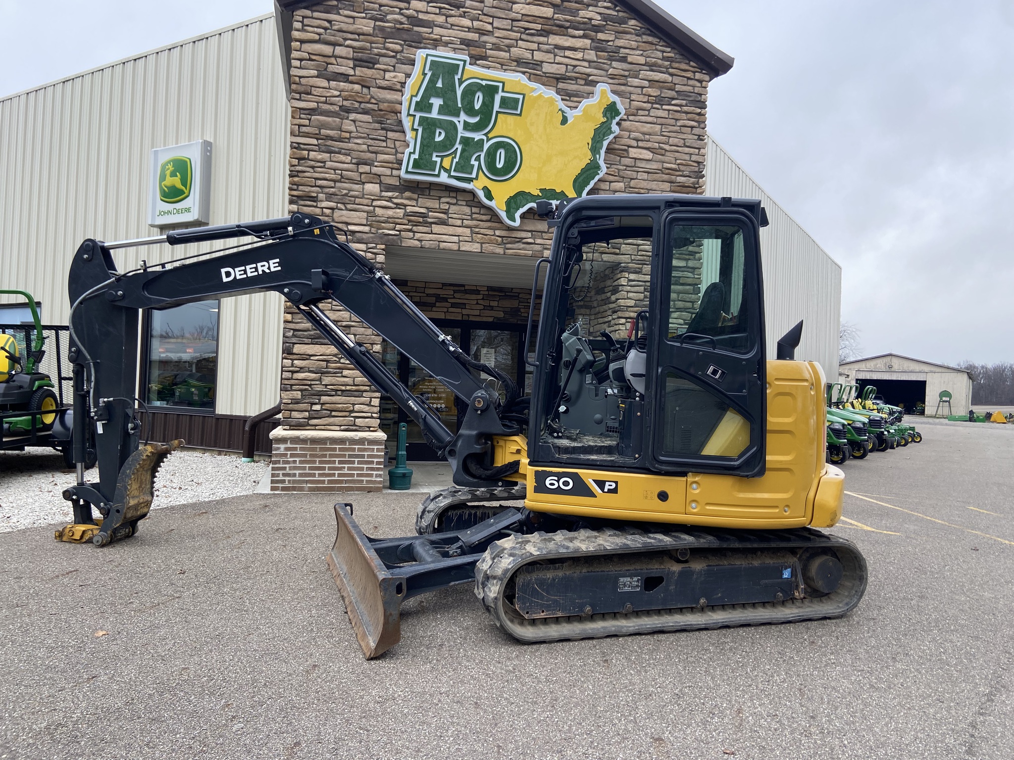 2023 John Deere 60 P Image 1