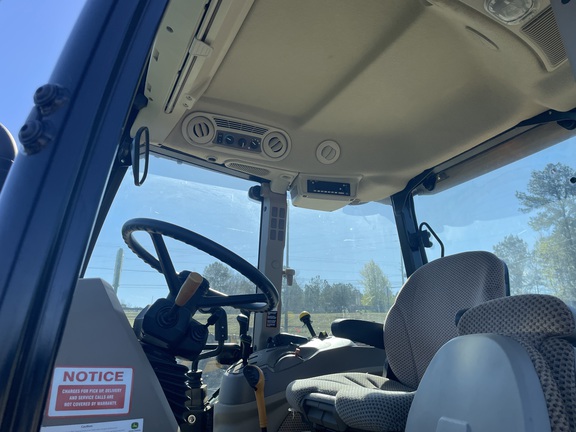 2021 John Deere 5100M Photo 3