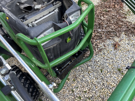 Used 2021 John Deere 1025R Compact Utility Tractors at Koenig Equipment in Urbana, OH - Photo9