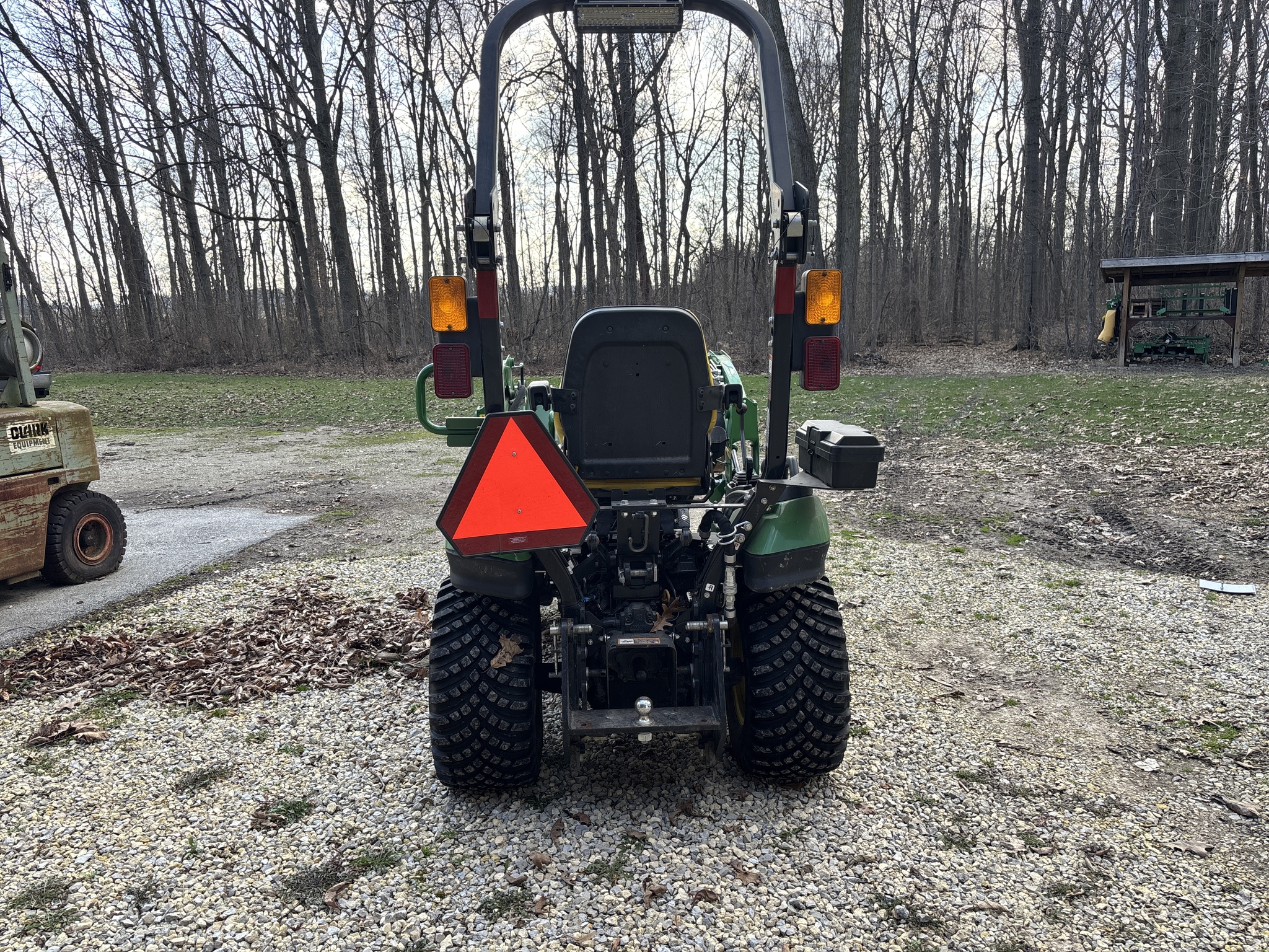 Used 2021 John Deere 1025R Compact Utility Tractors at Koenig Equipment in Urbana, OH - PhotoXL6