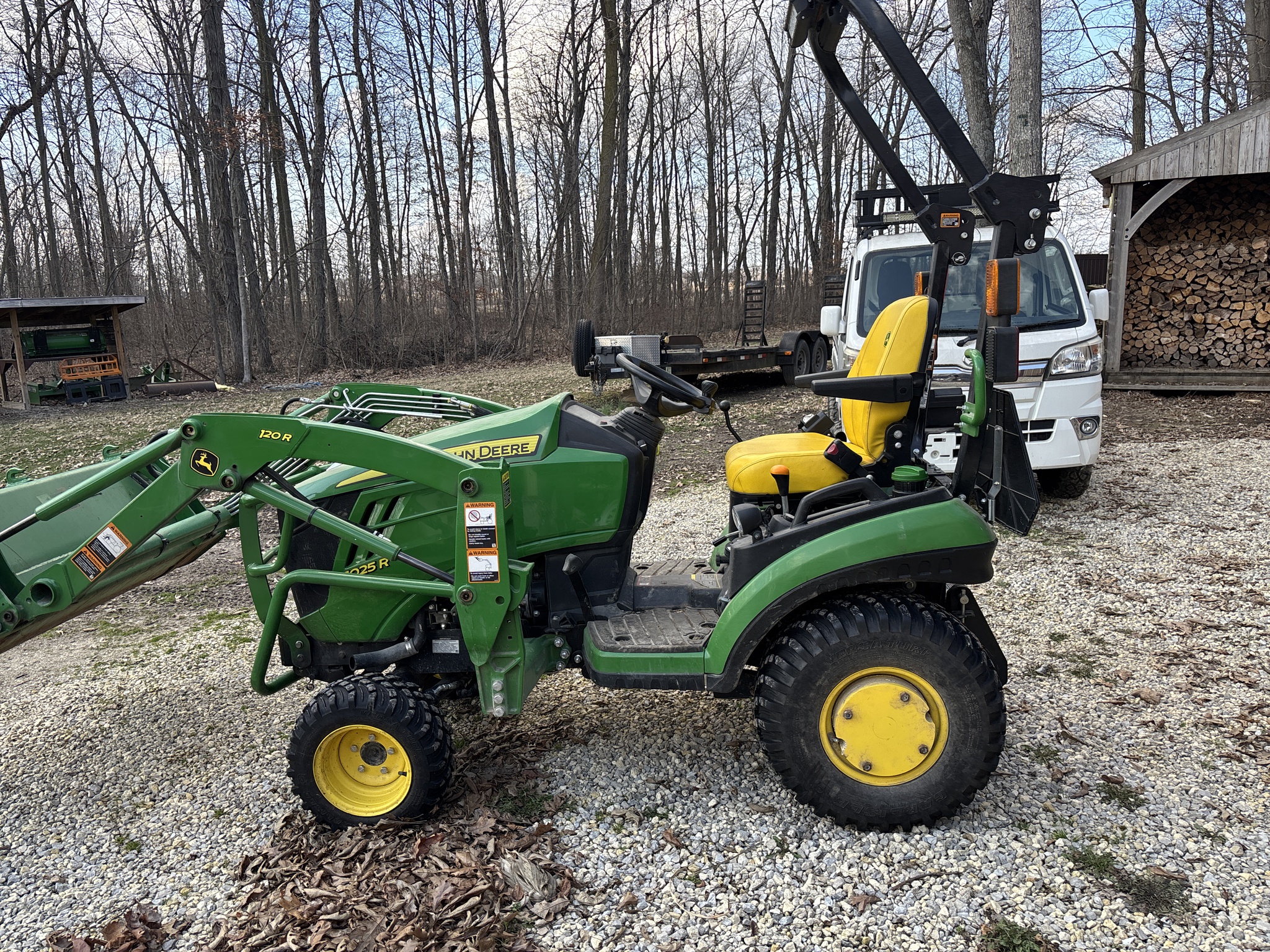 Used 2021 John Deere 1025R Compact Utility Tractors at Koenig Equipment in Urbana, OH - PhotoXL0