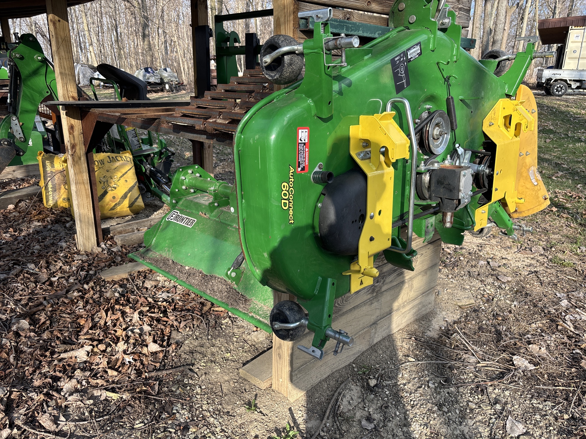 Used 2021 John Deere 1025R Compact Utility Tractors at Koenig Equipment in Urbana, OH - PhotoXL25