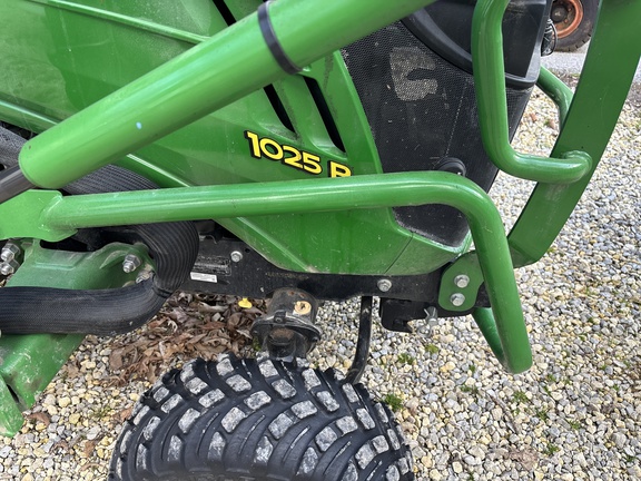 Used 2021 John Deere 1025R Compact Utility Tractors at Koenig Equipment in Urbana, OH - Photo16