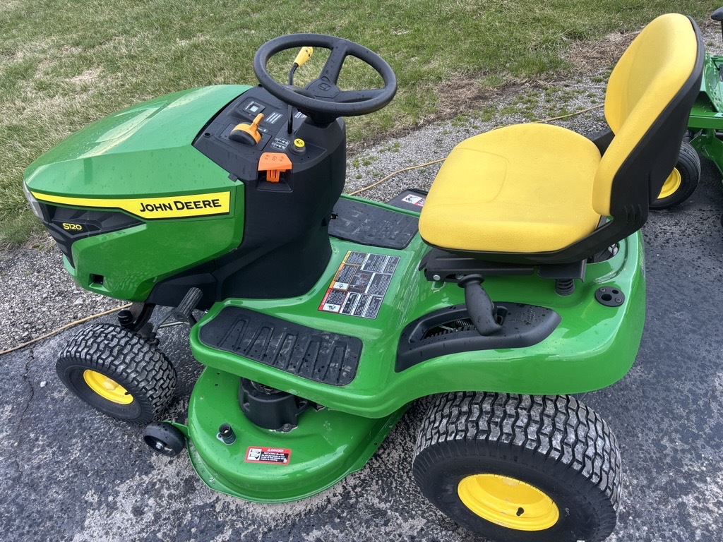 2023 John Deere S120 Image 2