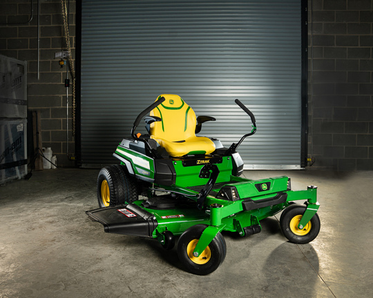 New In-Stock 2026 John Deere Z330R Zero Turn Mowers at Horizon Ag & Turf in Horizon Ag & Turf,  - Photo2