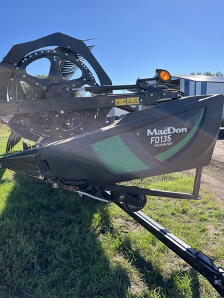 Used 2018 MacDon FD135 Combine Platforms at Horizon Ag & Turf in Lloydminster, AB - Photo7