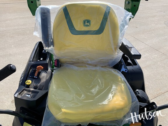Photo of 2025 John Deere Z530M