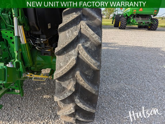 Photo of 2025 John Deere 6R 110