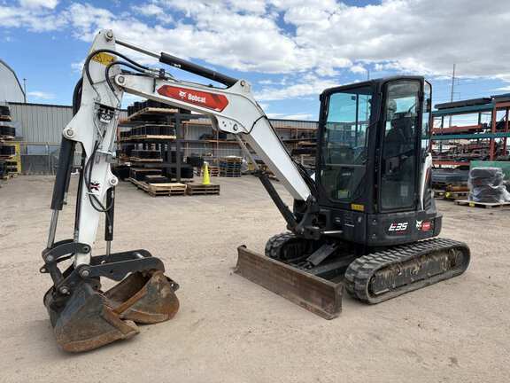 Photo of 2023 Bobcat E35