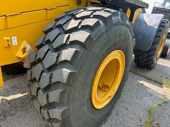 2025 John Deere 644 G