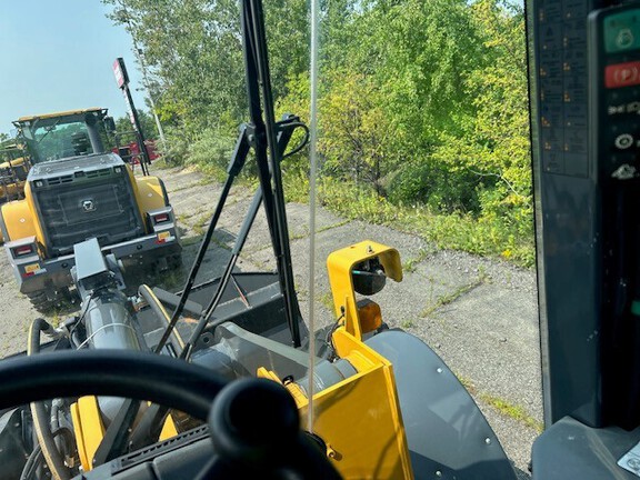 2025 John Deere 644 G