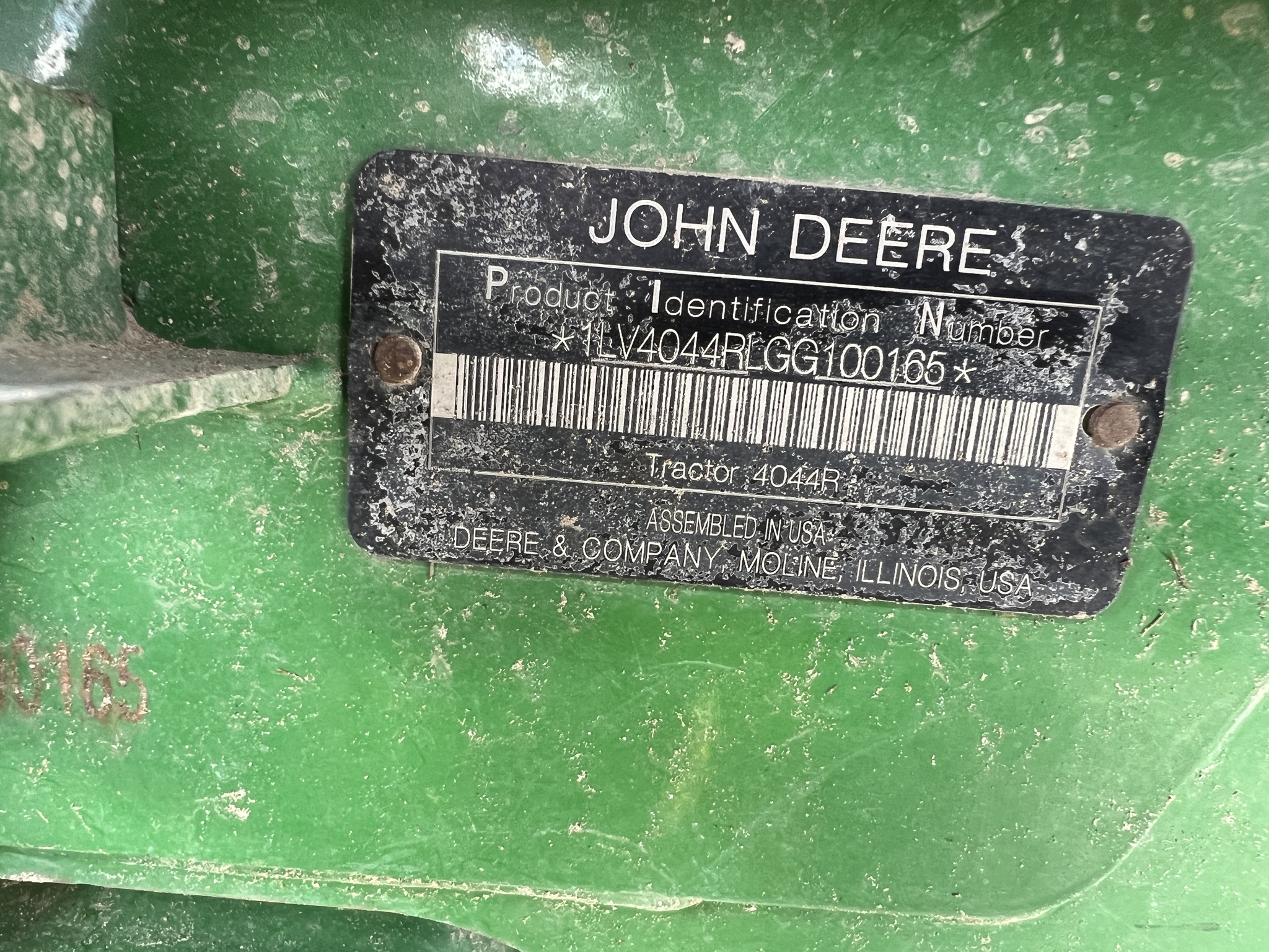 2016 John Deere 4044R Image 11