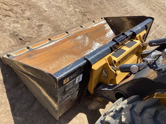 2024 John Deere 320G
