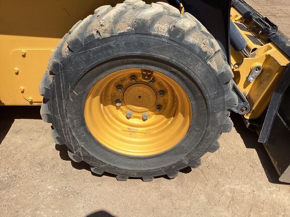 2024 John Deere 320G