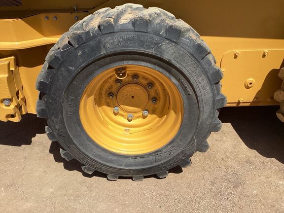 2024 John Deere 320G