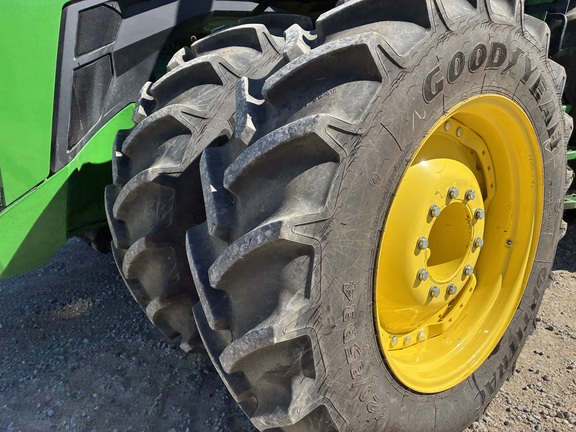 2023 John Deere 8R 370 - Photo11