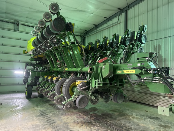 2022 John Deere 1795 Used Equipment
