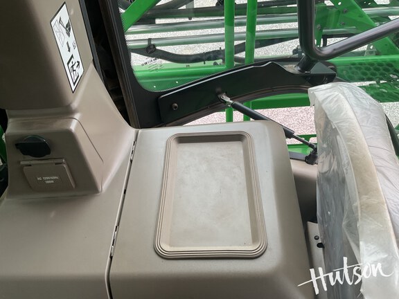 Photo of 2023 John Deere 408R