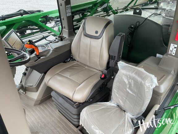 Photo of 2023 John Deere 408R