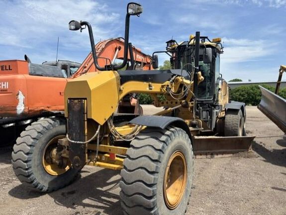 Photo of a 2011 Caterpillar 140M