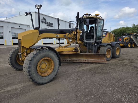 Photo of a 2011 Caterpillar 140M
